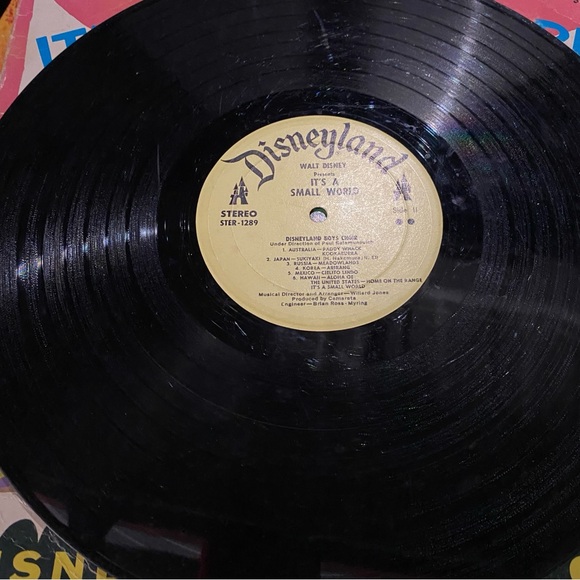 Vinyl, Walt Disney It’s a Small World Vintage - Picture 5 of 7